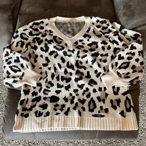 Jodifl leopard print sweater, size small